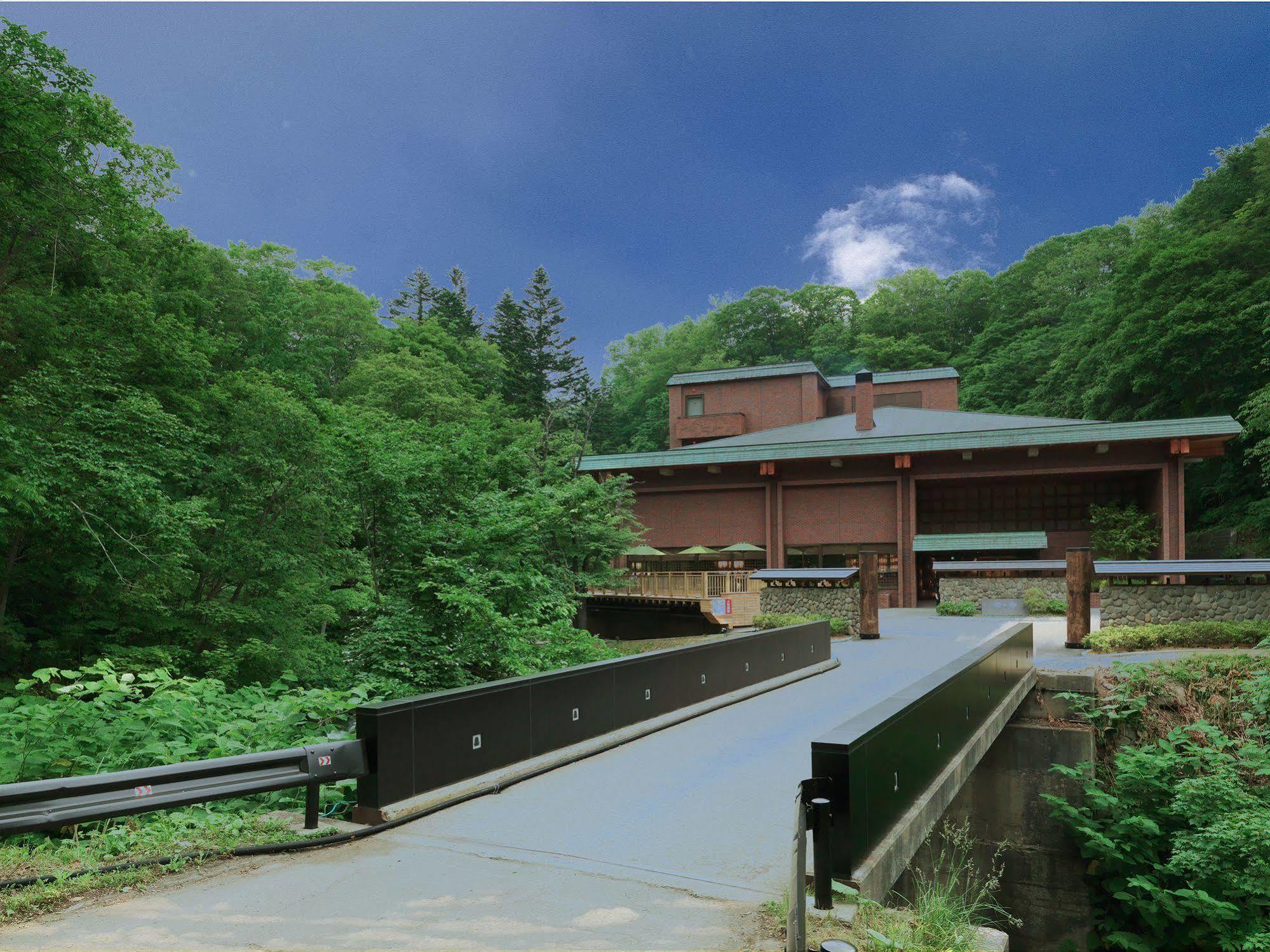 Hotel Niseko Konbu Onsen Tsuruga Moku-No-Sho Extérieur photo