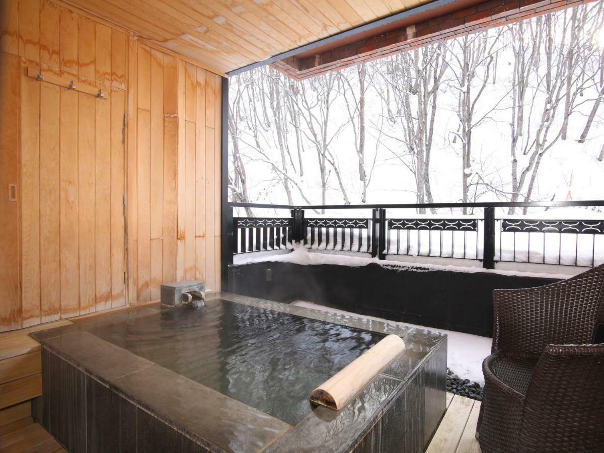 Hotel Niseko Konbu Onsen Tsuruga Moku-No-Sho Extérieur photo