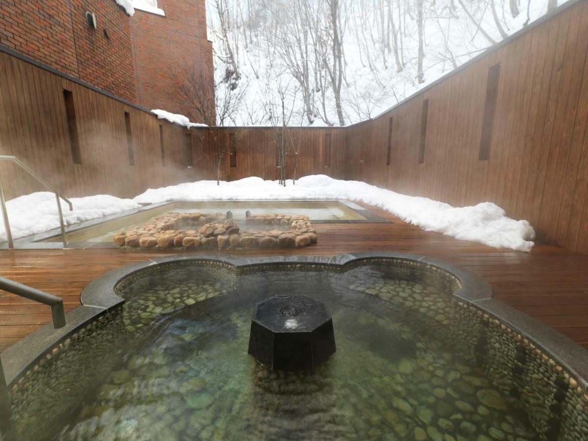 Hotel Niseko Konbu Onsen Tsuruga Moku-No-Sho Extérieur photo